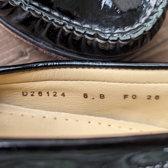Cole Hahn patent leather loafers sz. 6 - Picture 7 of 9